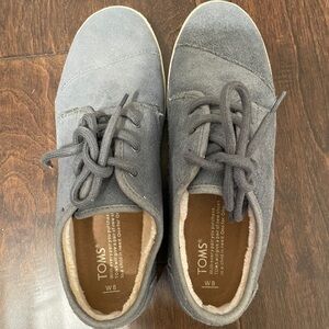 Tom’s shearling lined sneakers